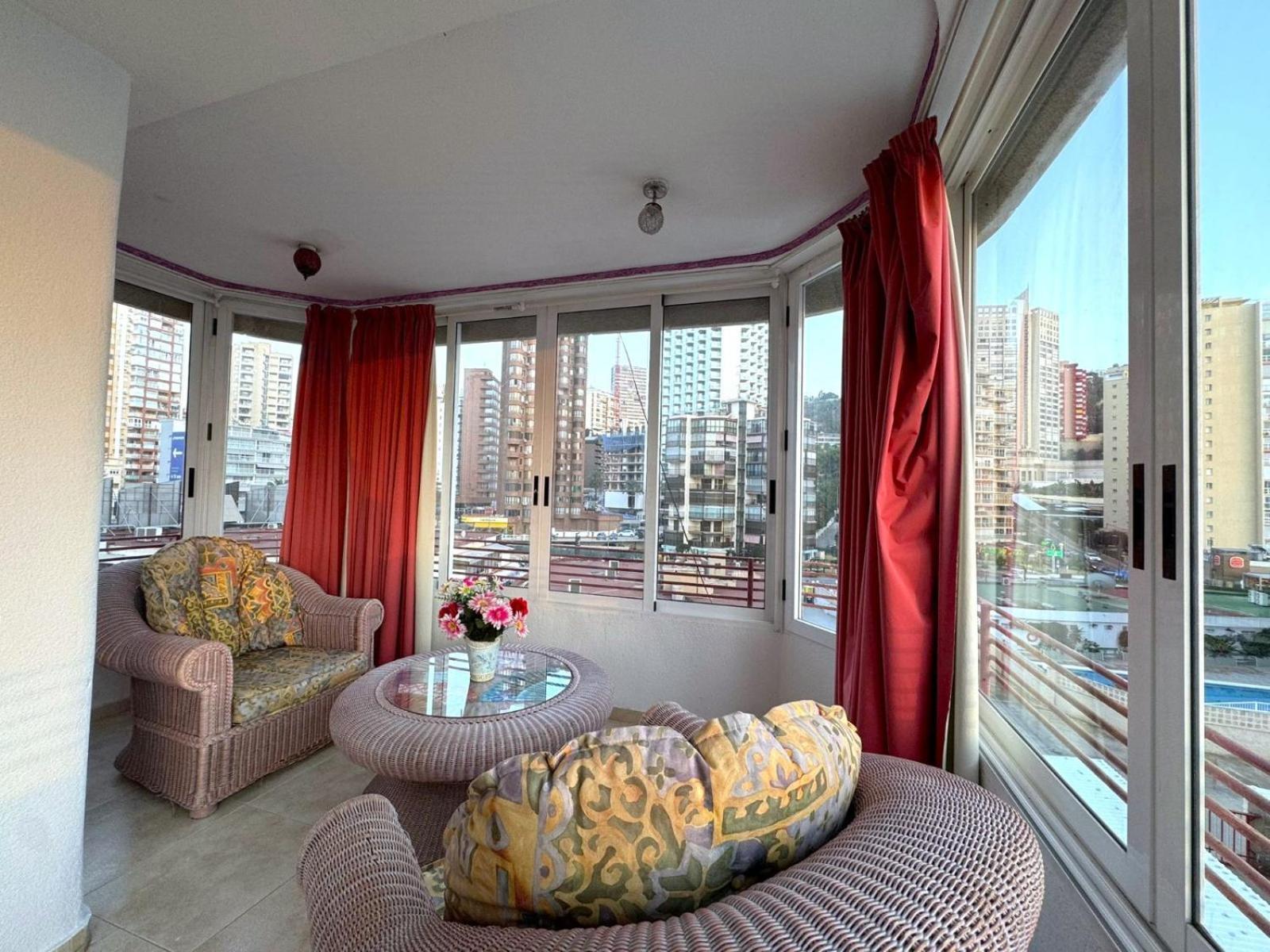 Coblanca 8-2º Fantasy Apartment Бенидорм Екстериор снимка