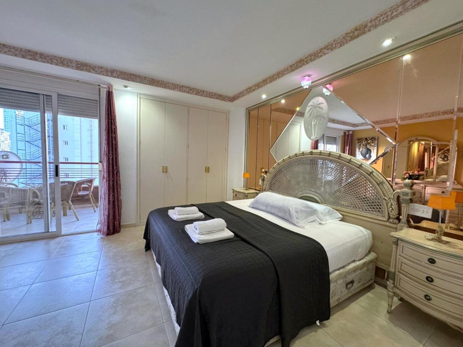Coblanca 8-2º Fantasy Apartment Бенидорм Екстериор снимка